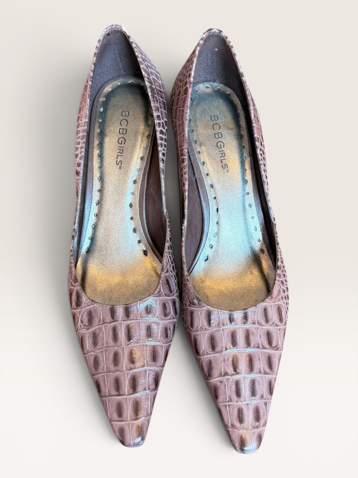 BCBGIRLS Embossed Crocodile Kitten Heels in Plum